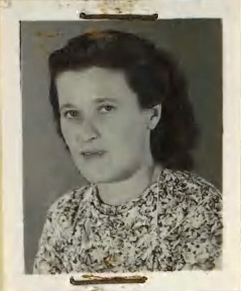 Pasfoto van Suzanna Gijsje Mank-van Rumph (1914-2005)